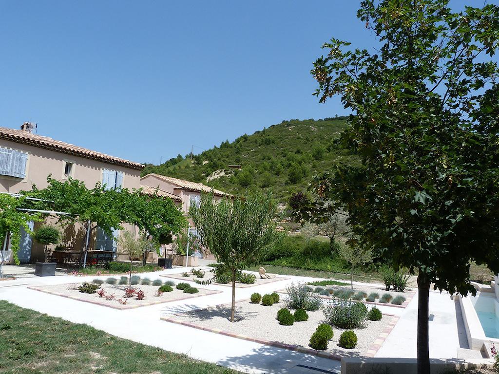Le Mas De Pie Caud Bed & Breakfast Rognes Bagian luar foto