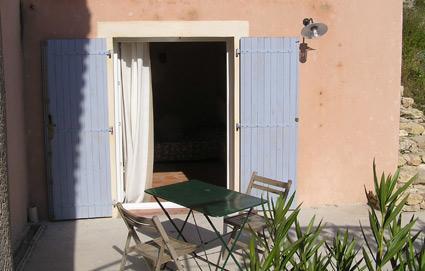 Le Mas De Pie Caud Bed & Breakfast Rognes Bagian luar foto