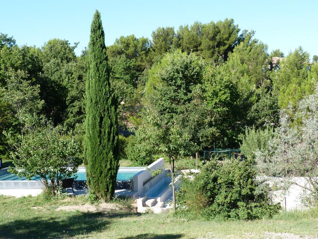 Le Mas De Pie Caud Bed & Breakfast Rognes Bagian luar foto